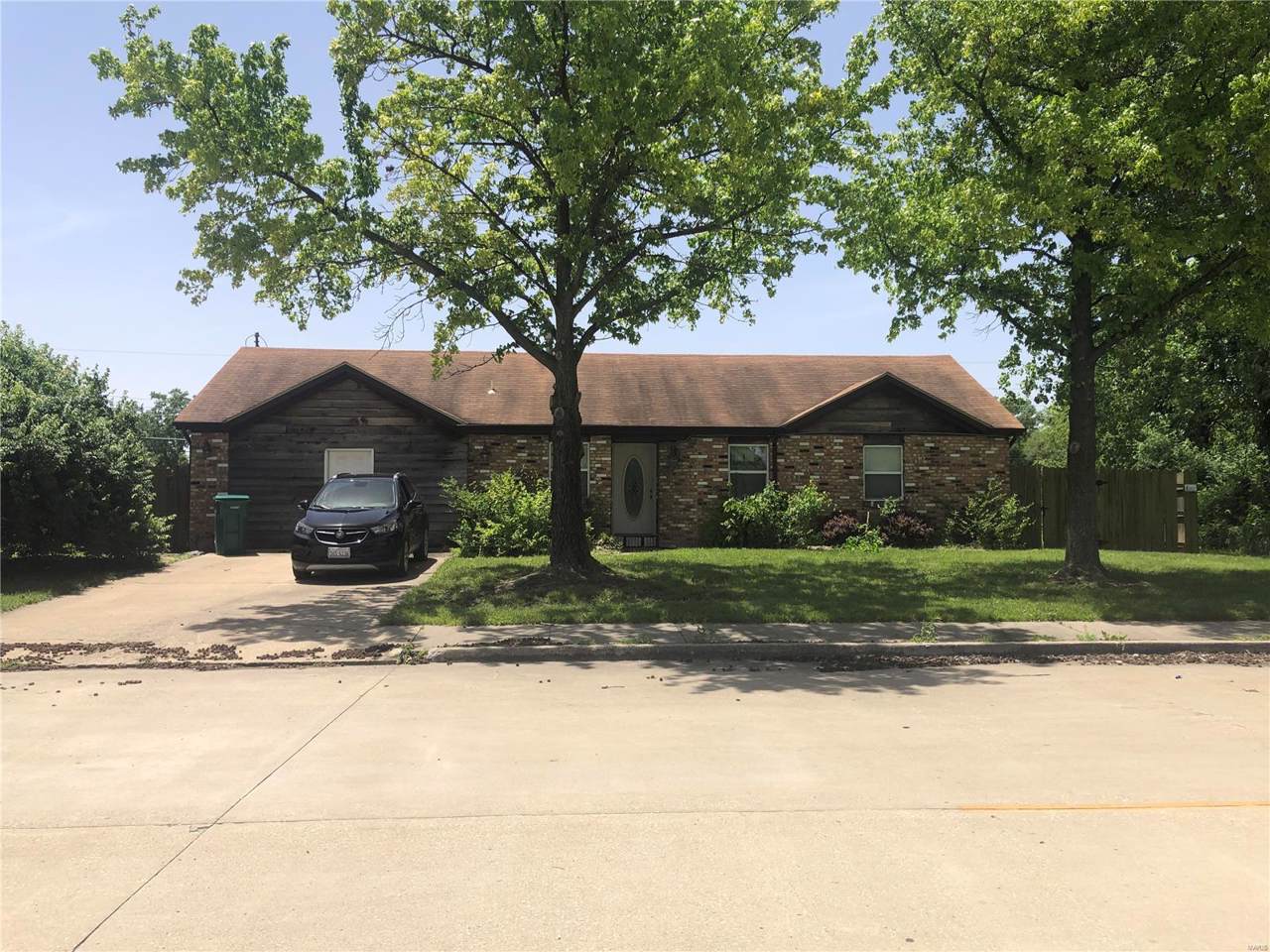 1414 Russell Avenue - Photo 1