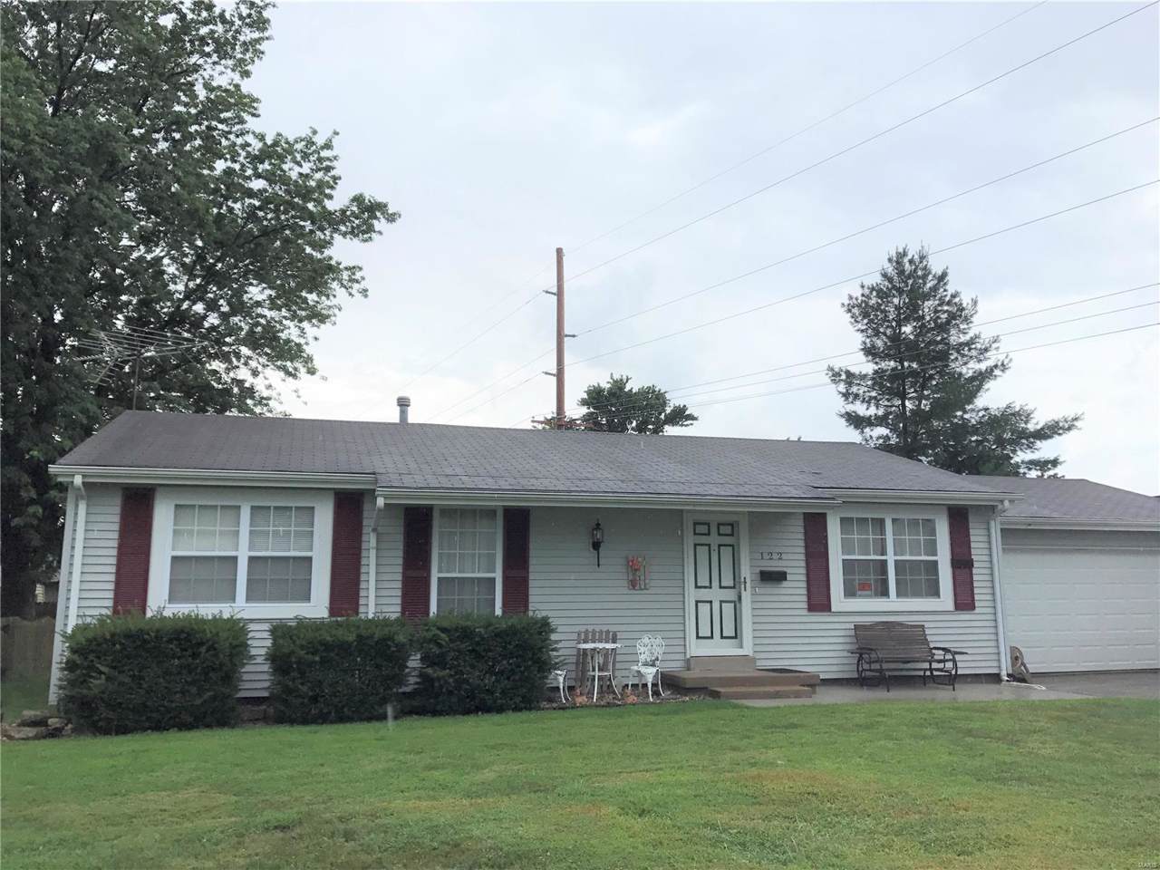 122 Rosewood Drive - Photo 1