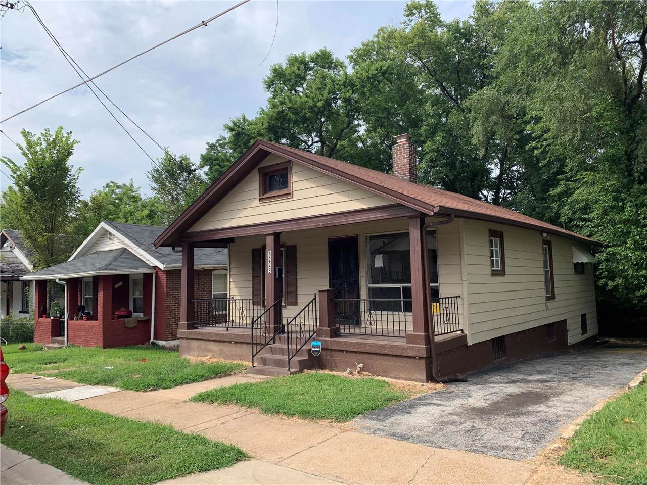 6229 Lorraine Avenue - Photo 1