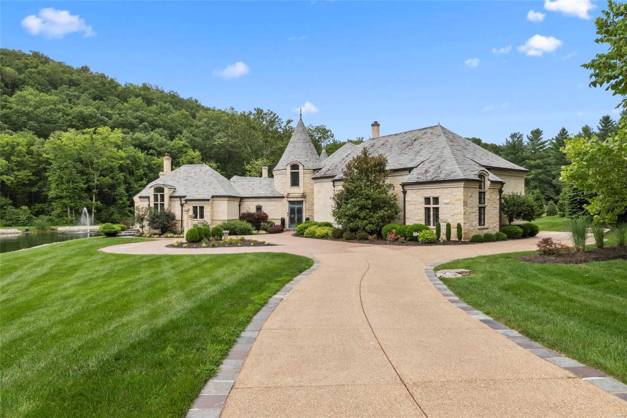 19203 Brookhollow Drive - Photo 1