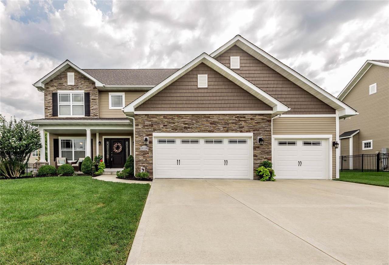 906 Moorfield Park - Photo 1
