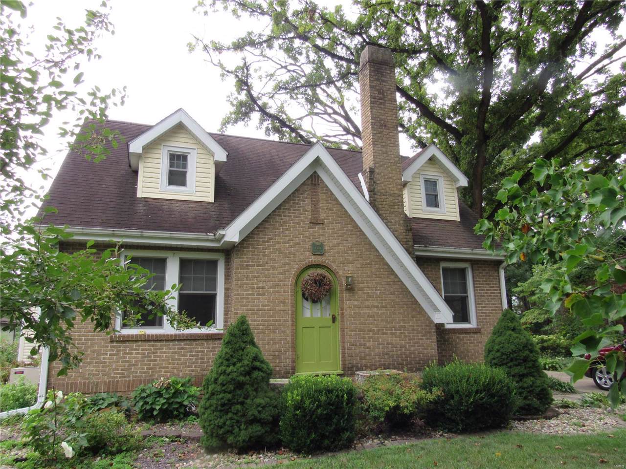 725 Ramona Place - Photo 1