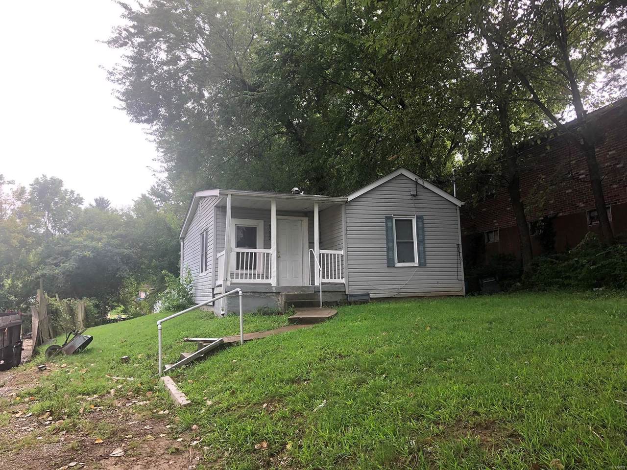 7424 Halpin - Photo 1