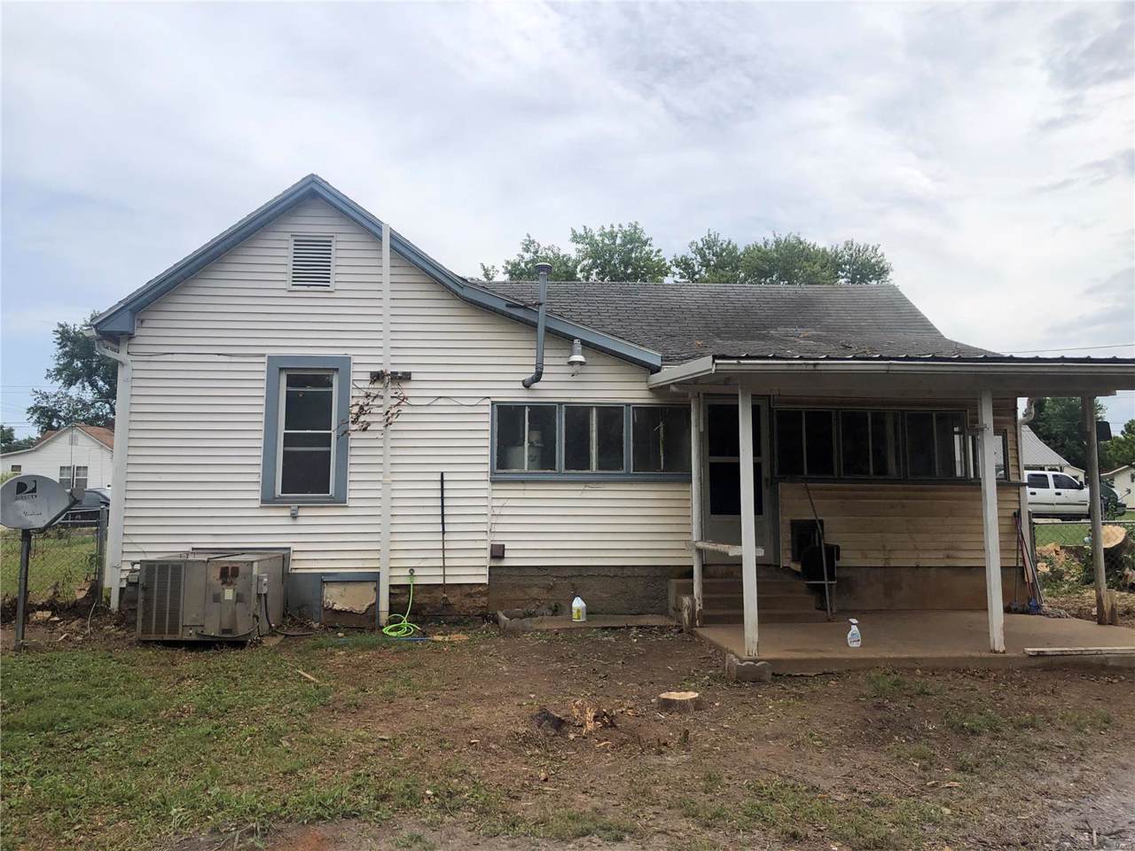 706 4th Street - Photo 1