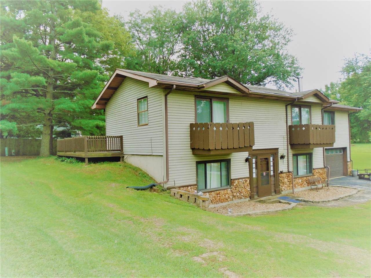 140 Shore Drive - Photo 1