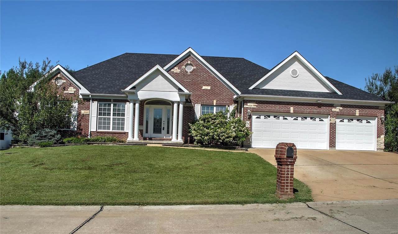 164 Harvest Grove - Photo 1