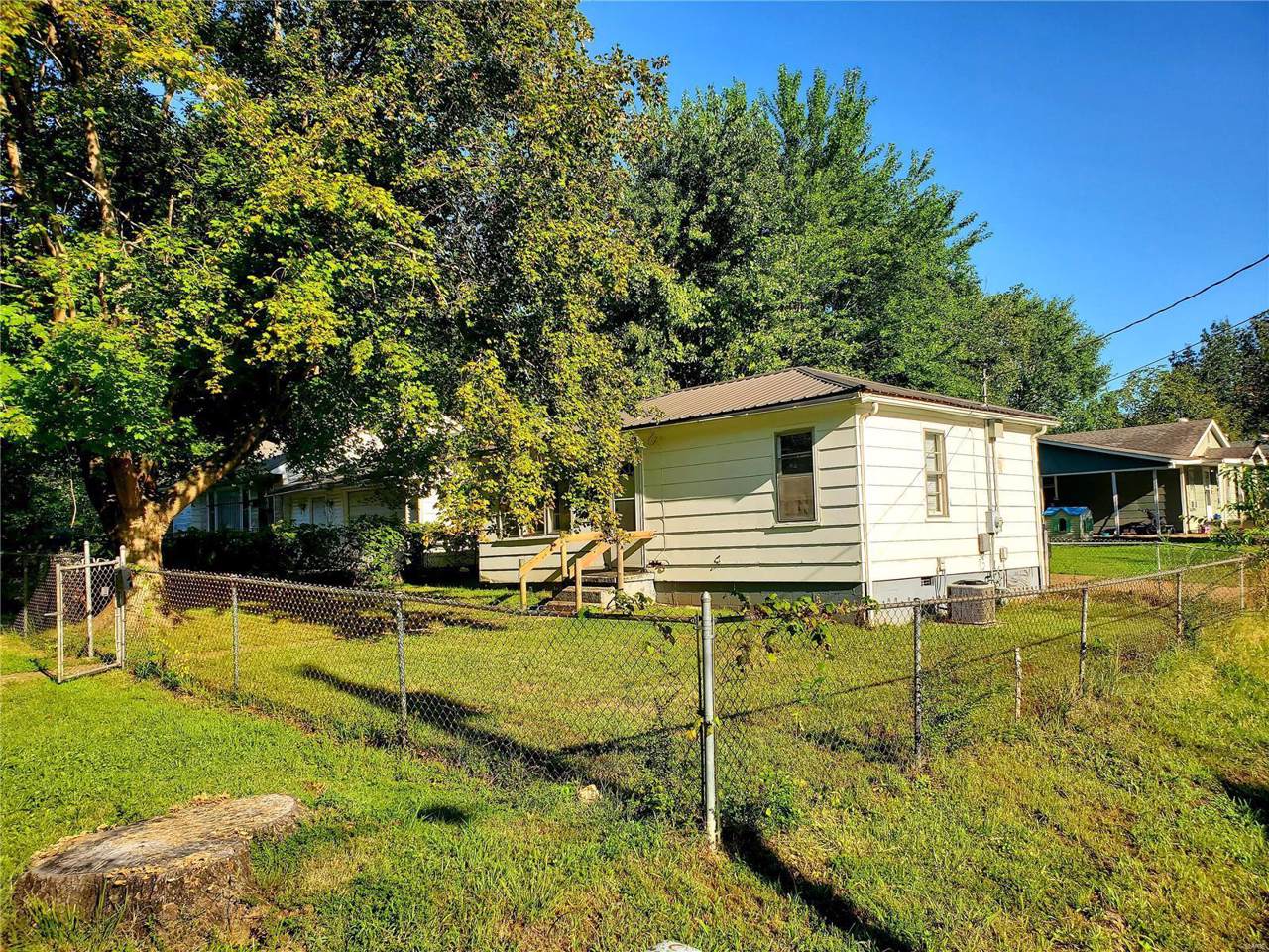 701 Ethel - Photo 1