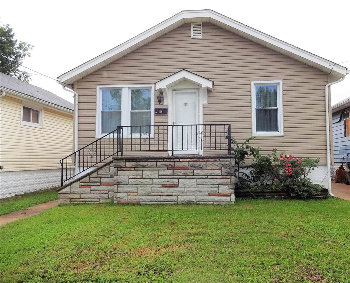 4638 Tiemann Avenue - Photo 1