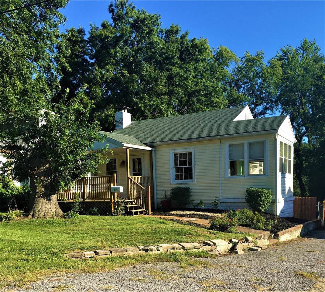 608 27th - Photo 1
