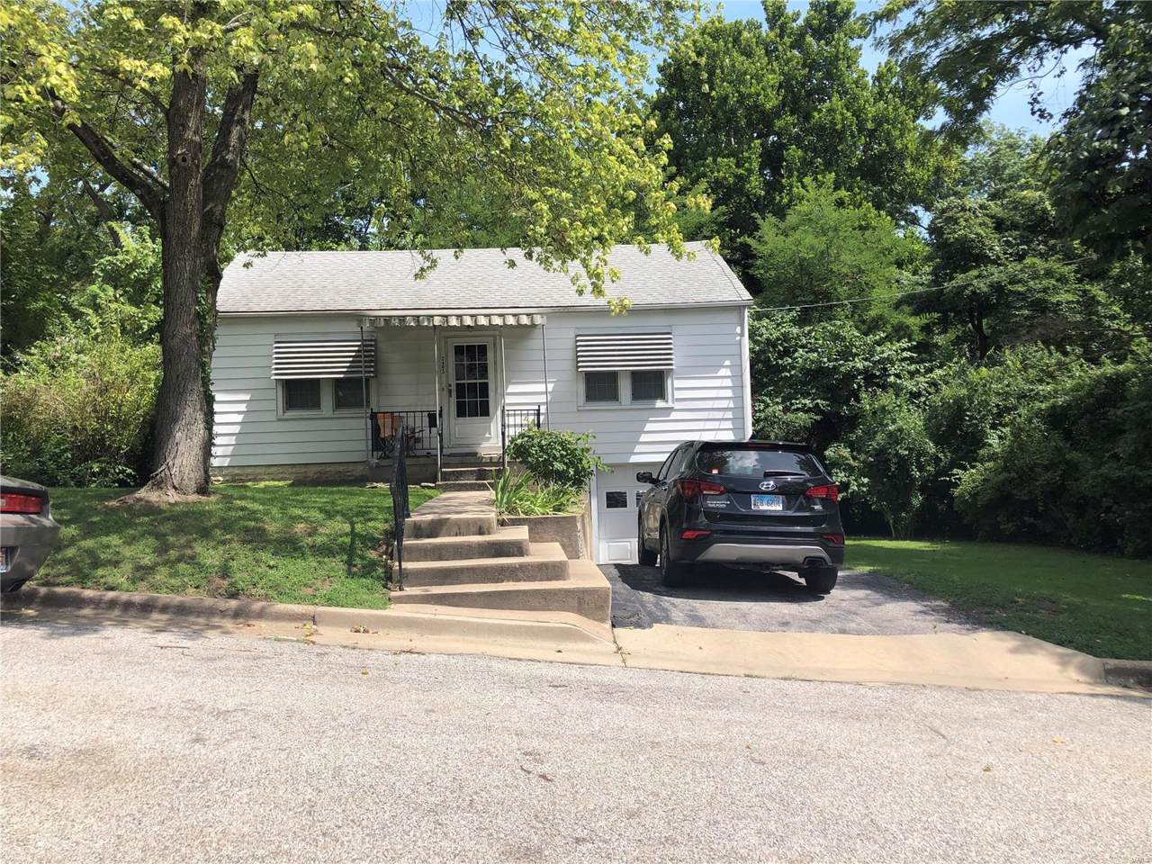 2403 Henderson Street - Photo 1