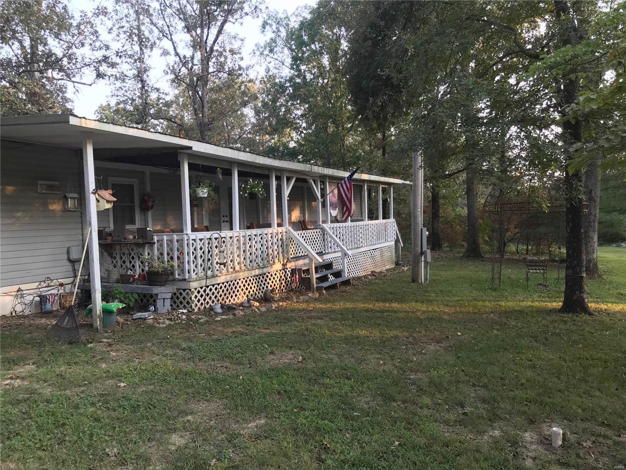 174 Whitton Road - Photo 1