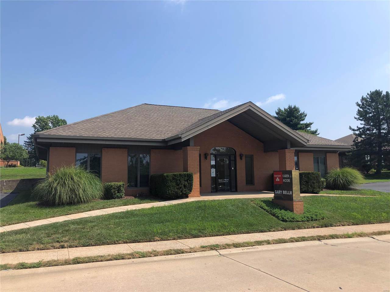 815 Hazelwest Drive - Photo 1