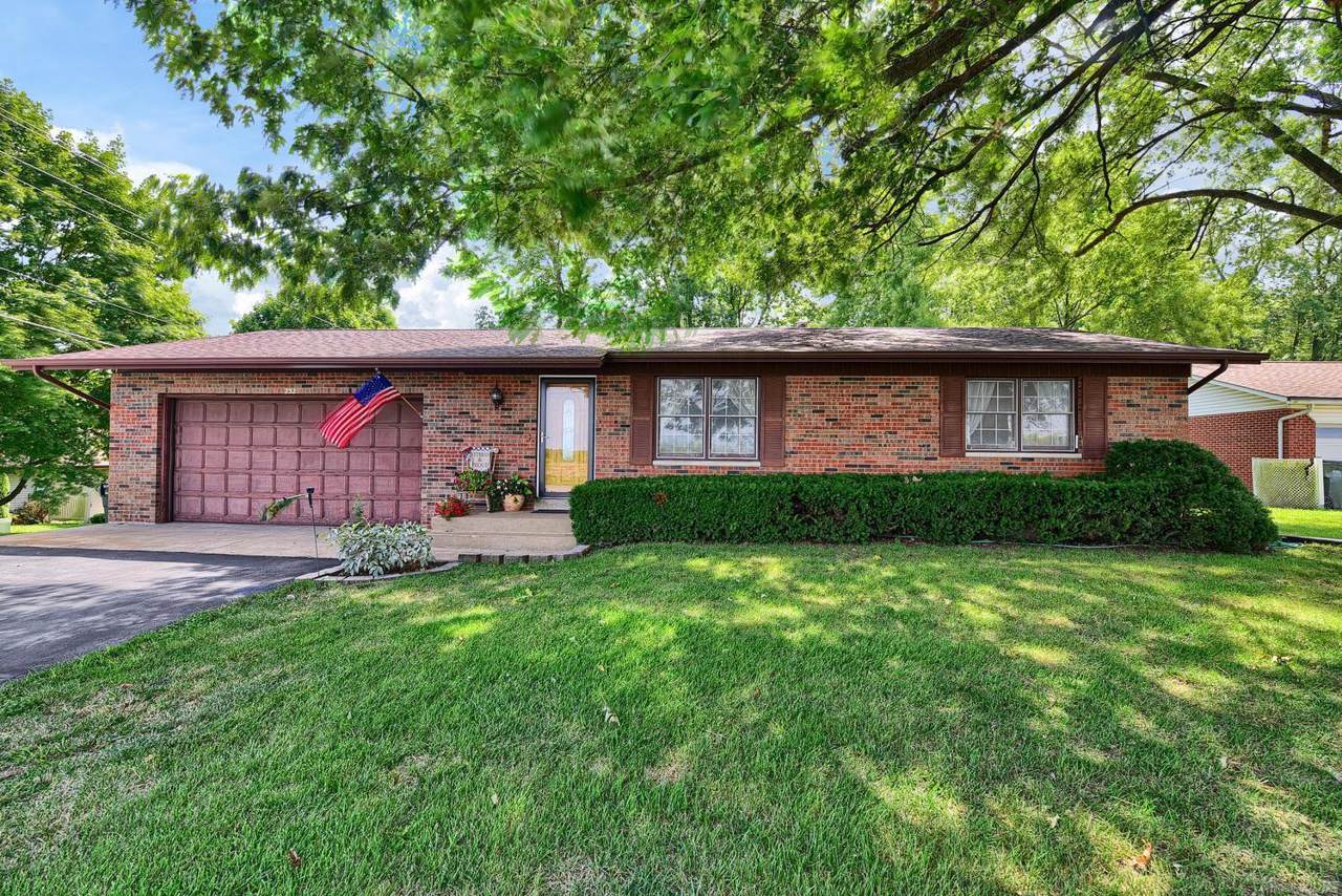 252 Hamacher Street - Photo 1