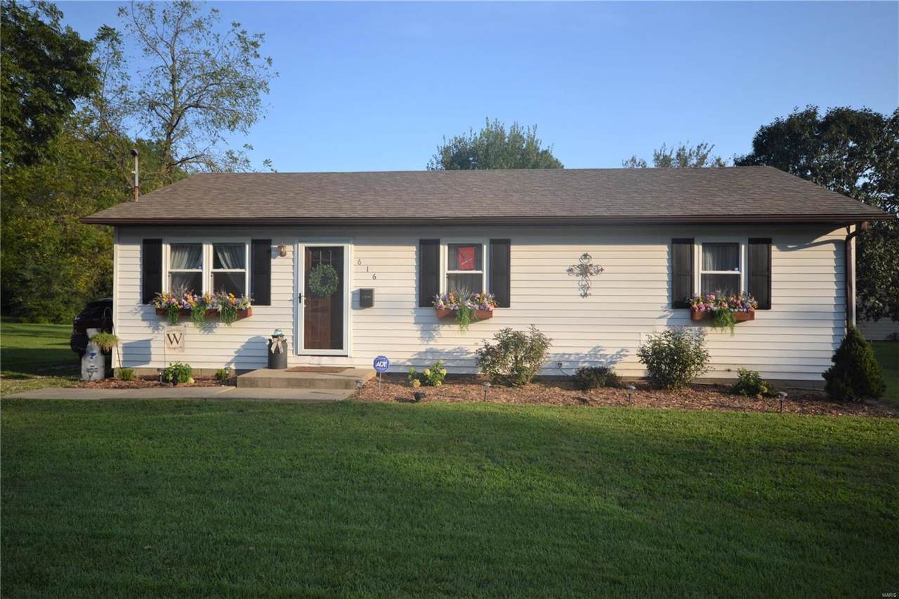 616 20th Street - Photo 1