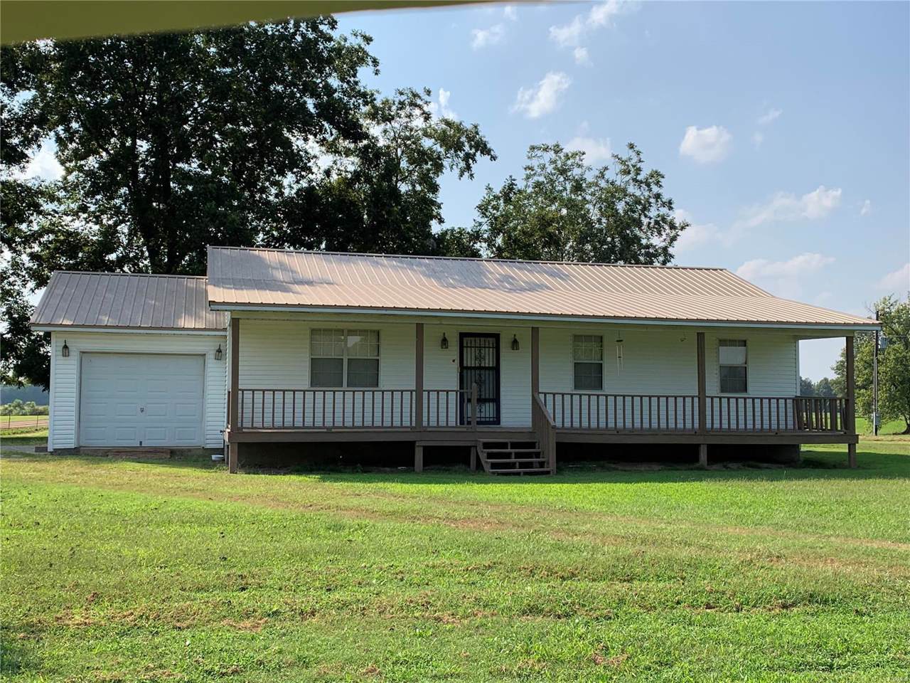 35 County Road 272 - Photo 1