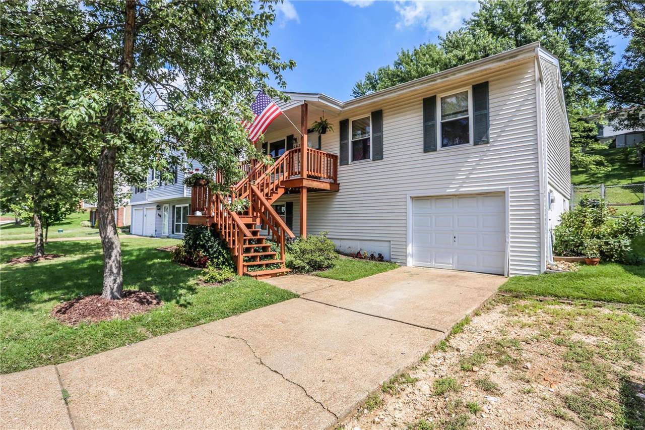 2512 Braintree - Photo 1