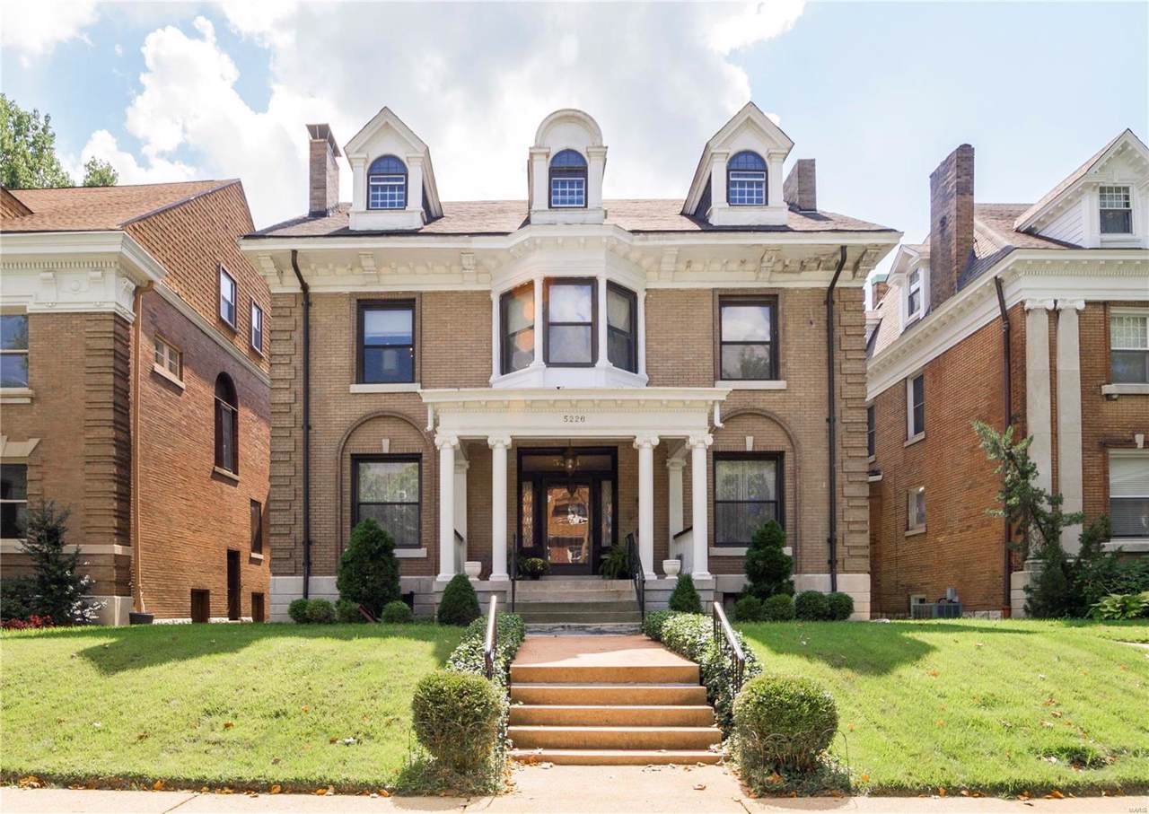 5226 Washington Place - Photo 1
