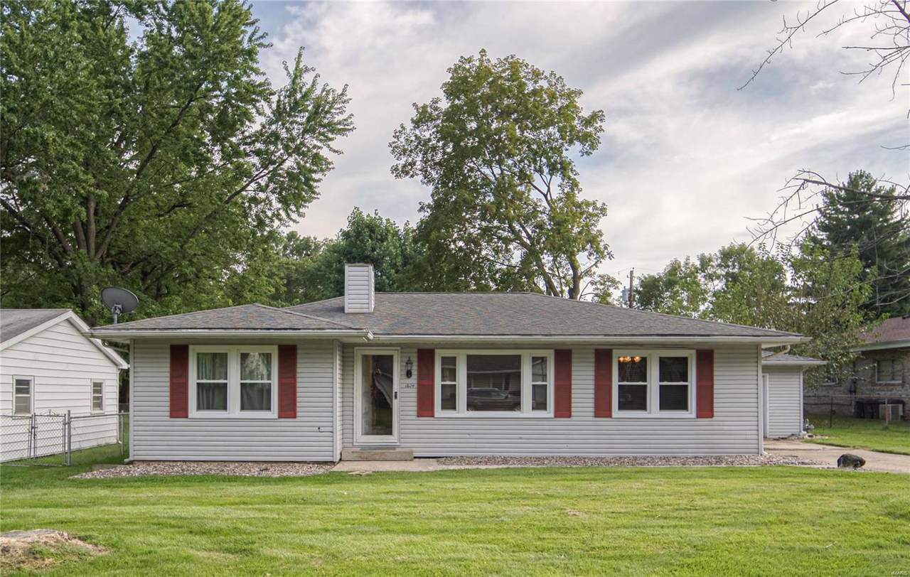 1824 Jay Avenue - Photo 1