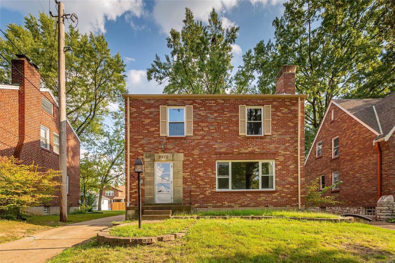 2970 Ridgeview Drive - Photo 1