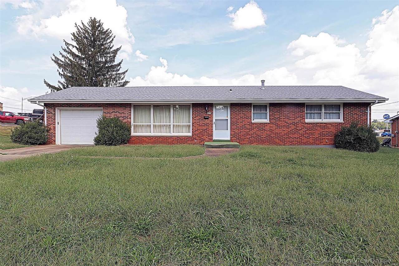 527 Memorial Drive - Photo 1