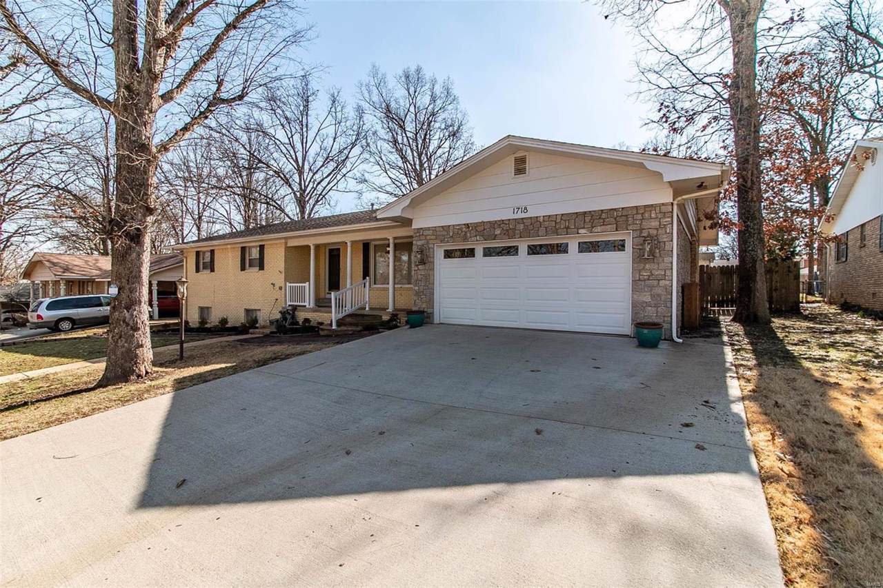 1718 Sylvan - Photo 1