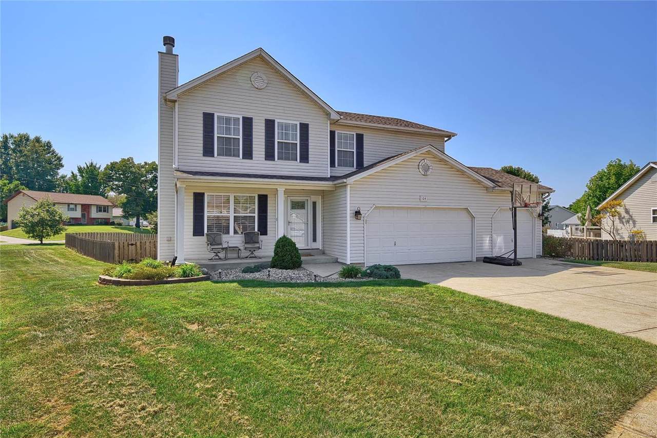104 Evergreen Court - Photo 1