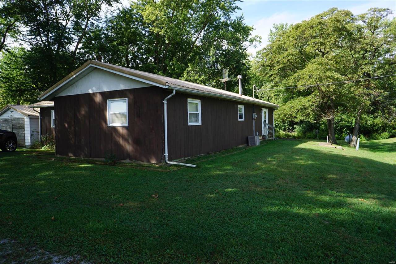 96 Railroad Street - Photo 1