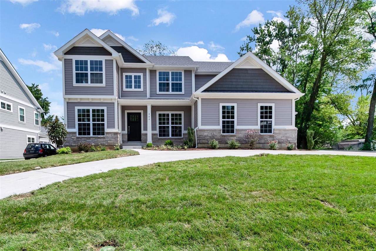 906 Woodlawn Road - Photo 1
