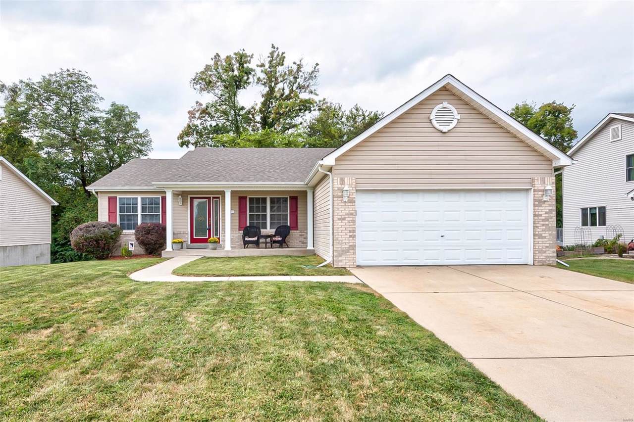 105 Broadstone Drive - Photo 1