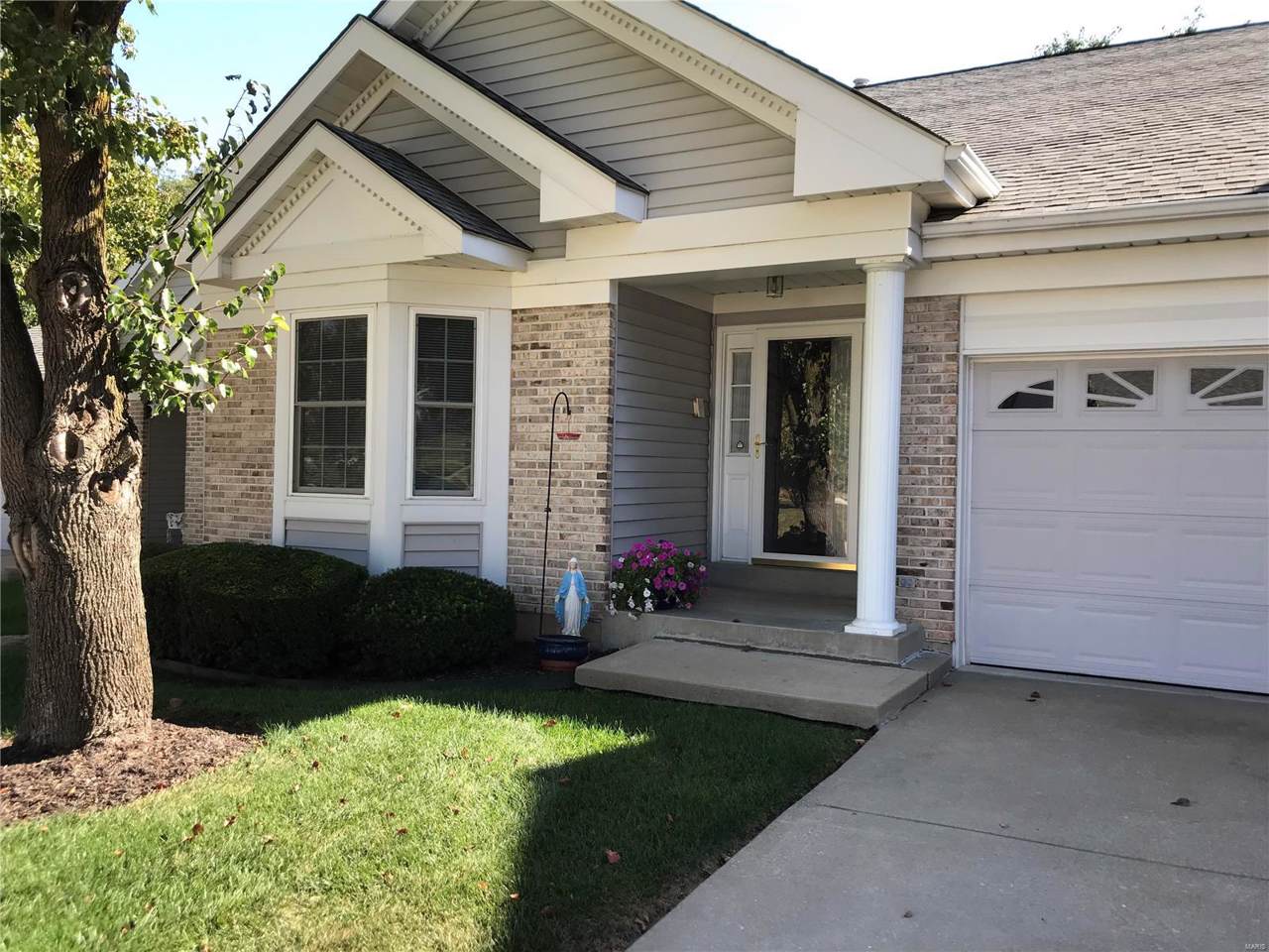 2408 Lakeridge Court - Photo 1