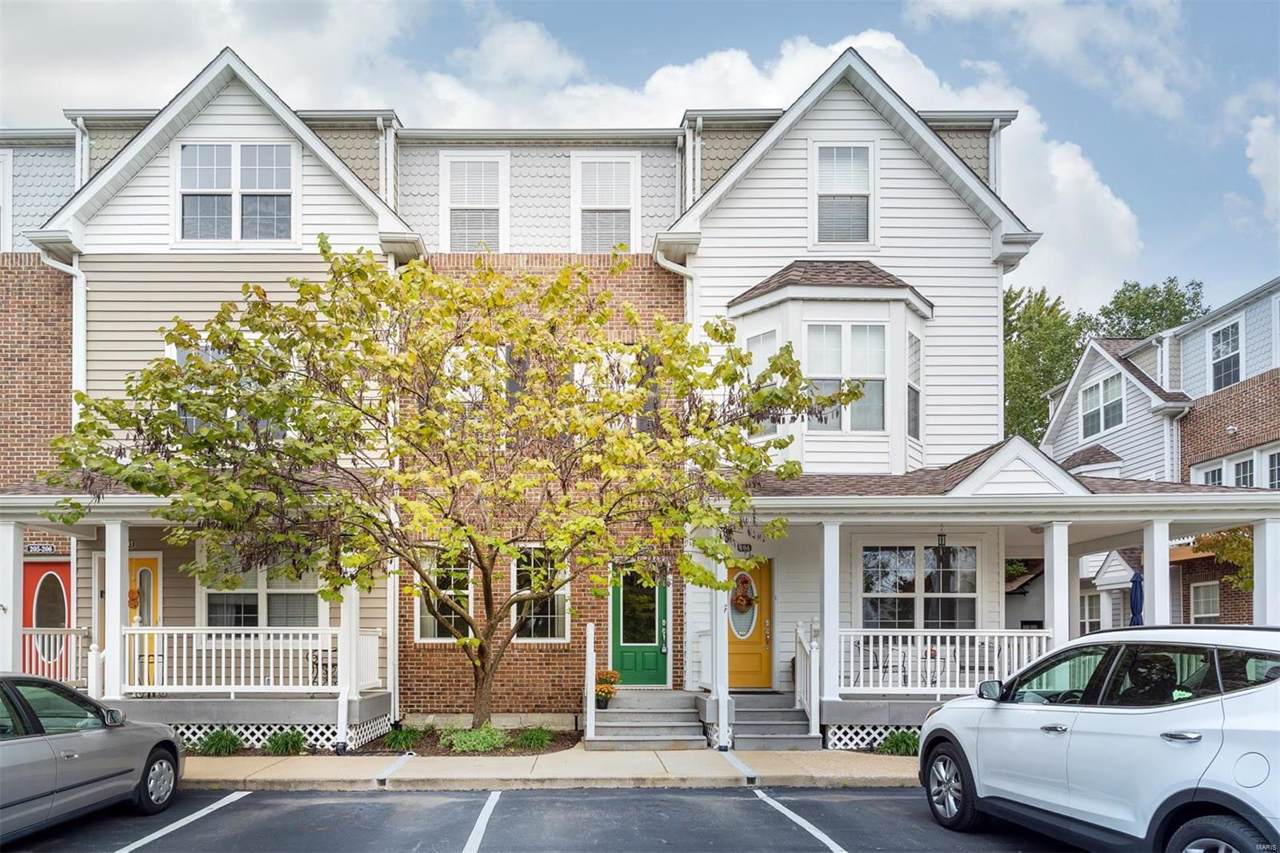 227 Monroe Avenue - Photo 1
