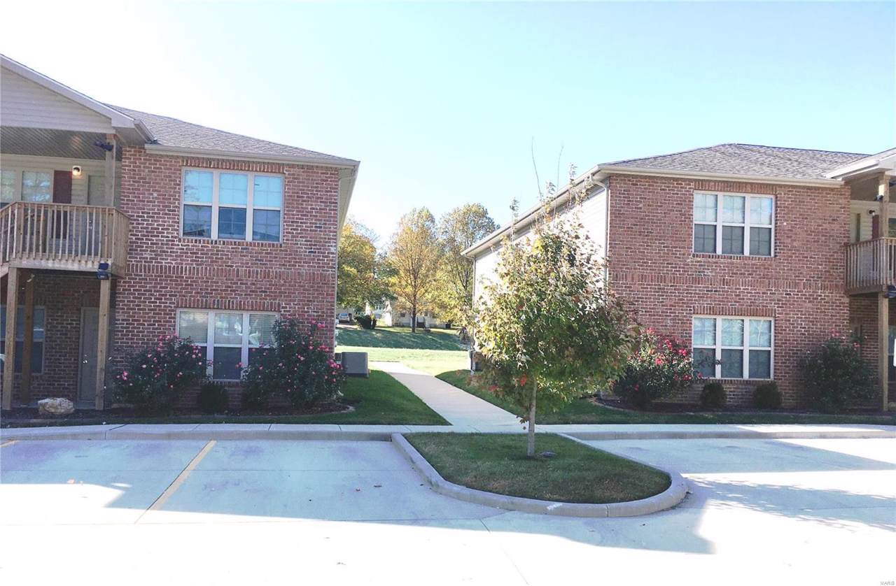 649 Beaumont Avenue - Photo 1