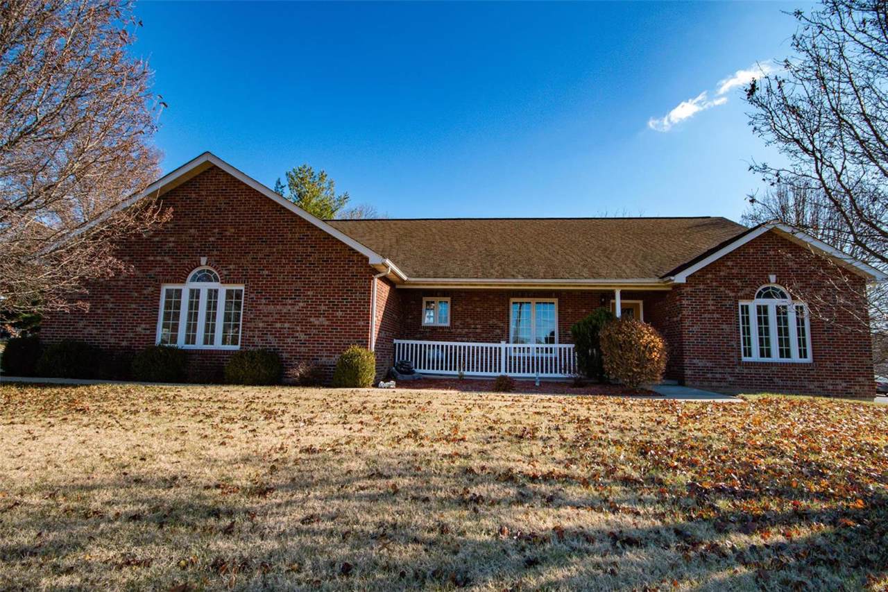 758 Lakeview Drive - Photo 1