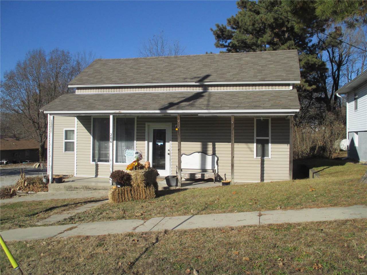 206 West 4th Street - Photo 1