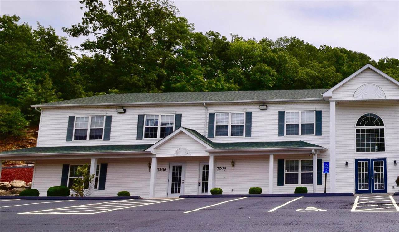 7208 Executive Parkway - Photo 1