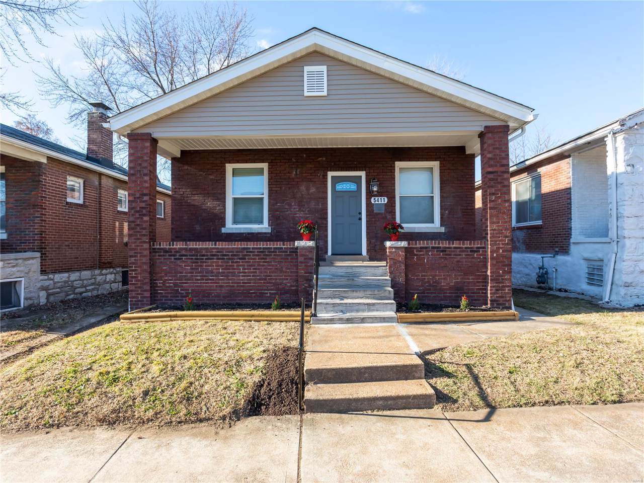 5411 Compton Avenue - Photo 1
