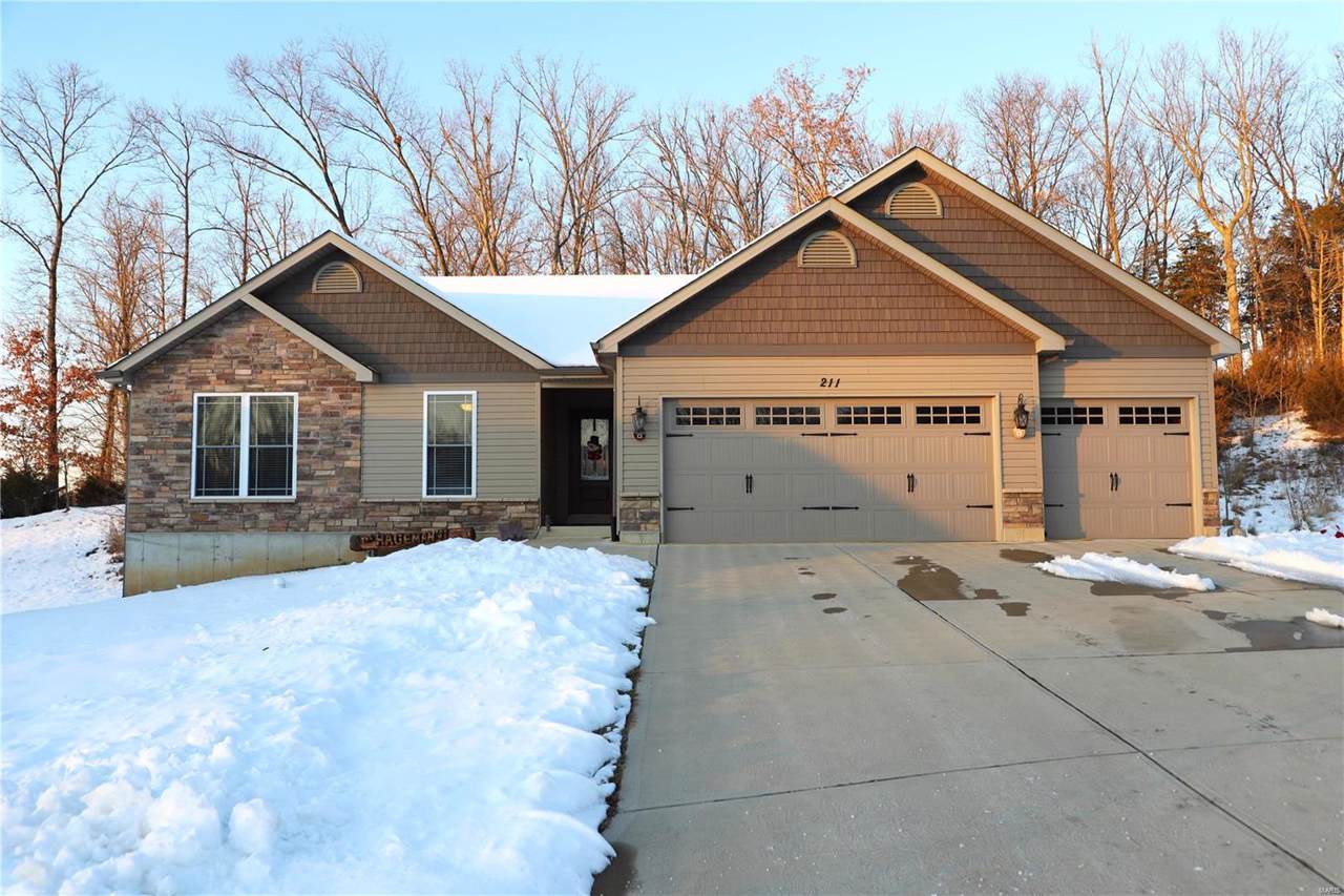 211 Chadwyck Circle - Photo 1