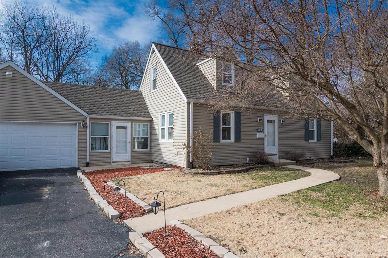 904 Dina Drive - Photo 1
