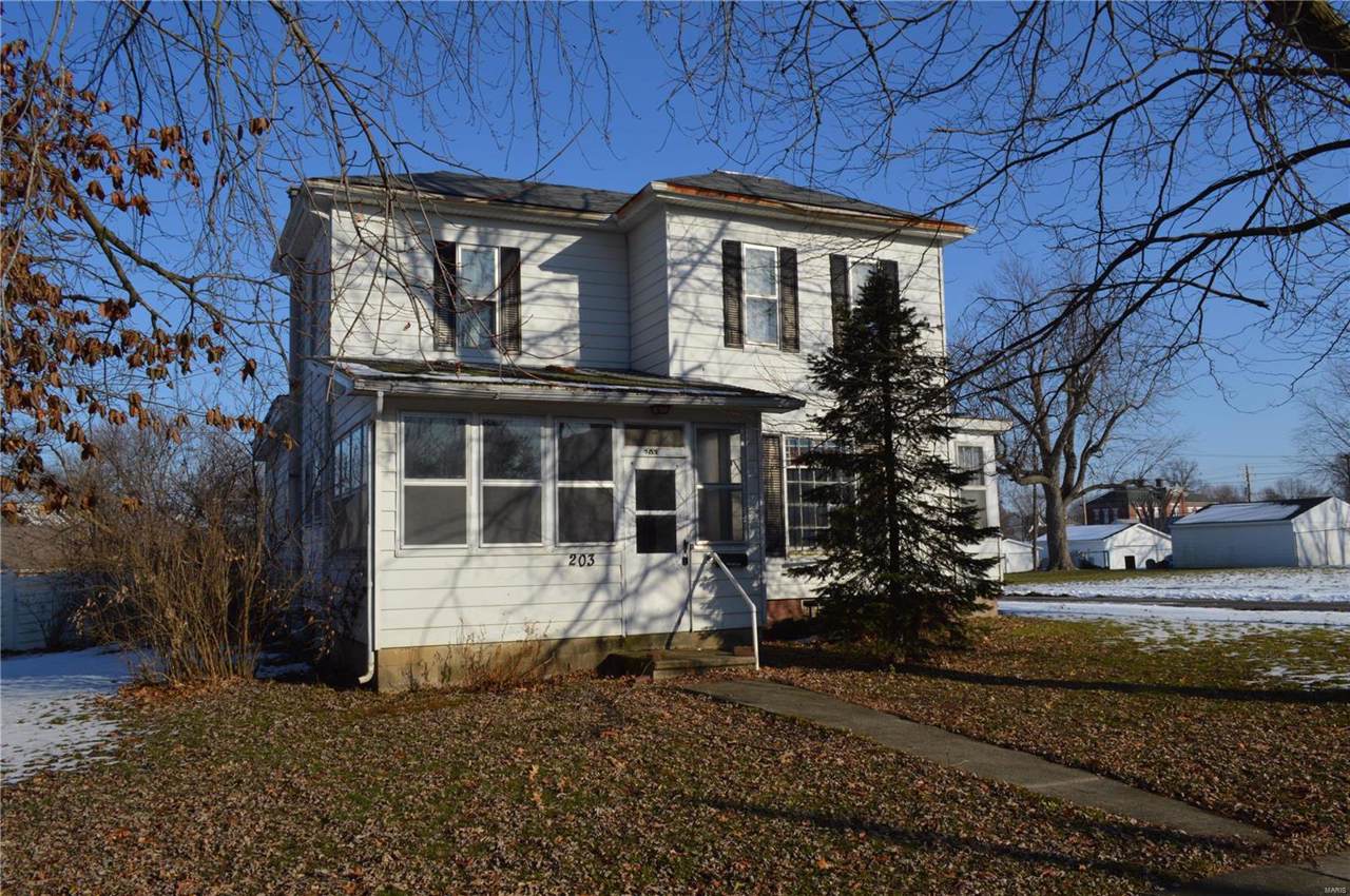 203 Rowe Street - Photo 1