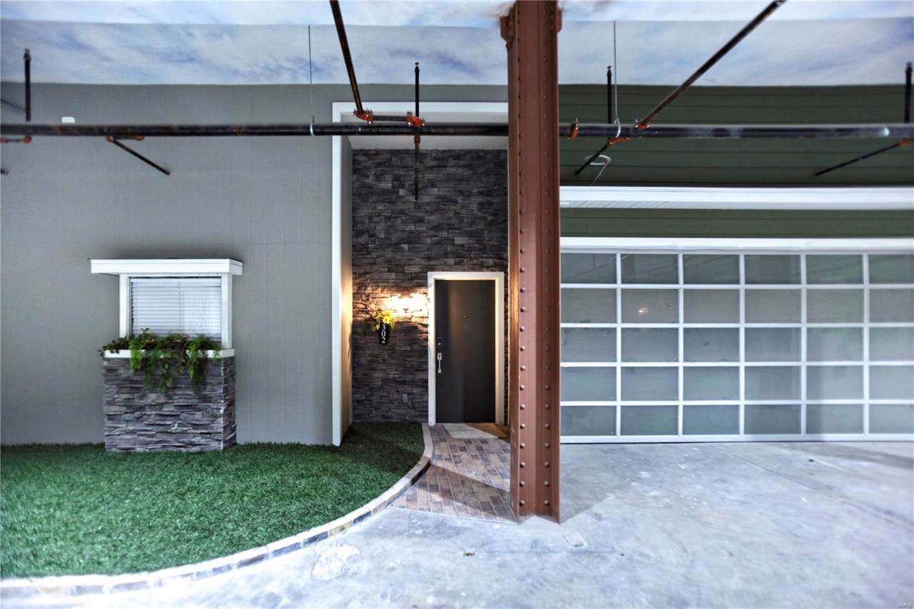 515 Olive - Photo 1