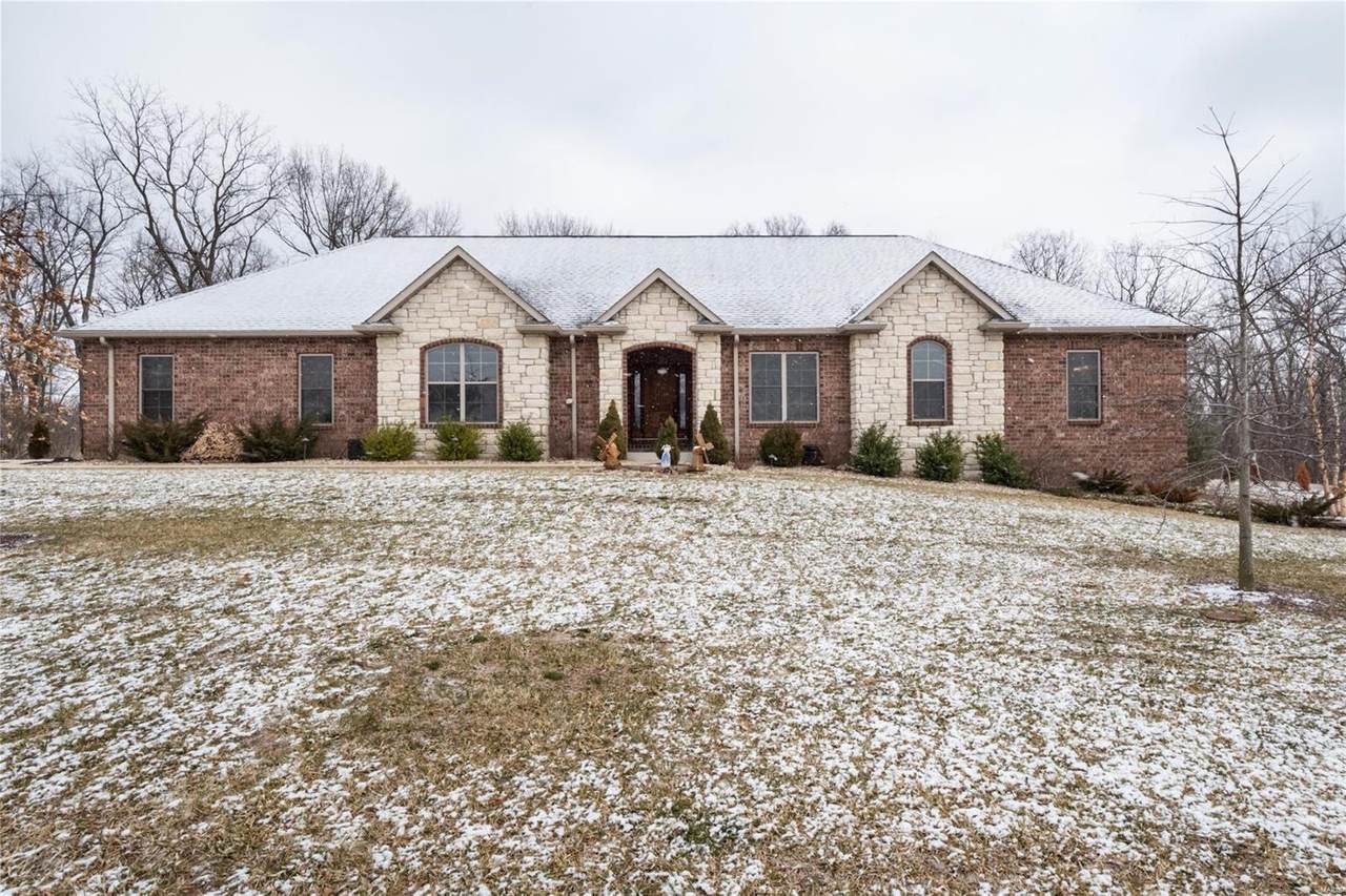 485 Tyler Drive - Photo 1