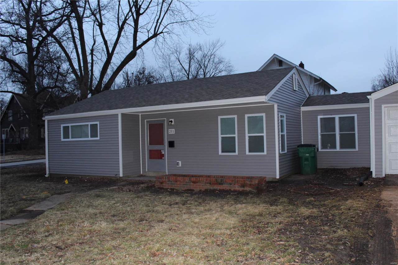 211 Clark Avenue - Photo 1
