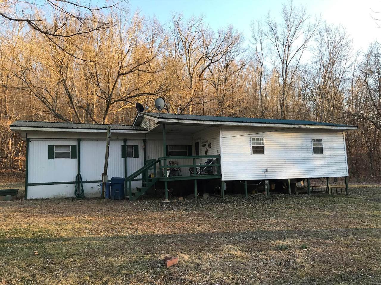 120 Wayne 453B - Photo 1
