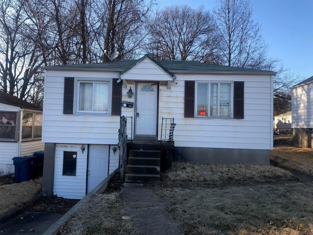 5625 Sunbury - Photo 1