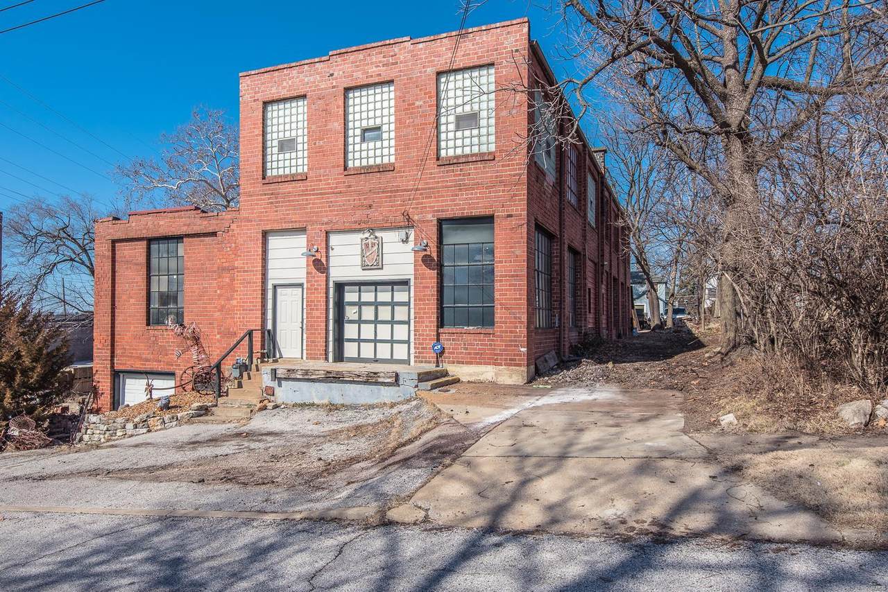3723 Commonwealth - Photo 1