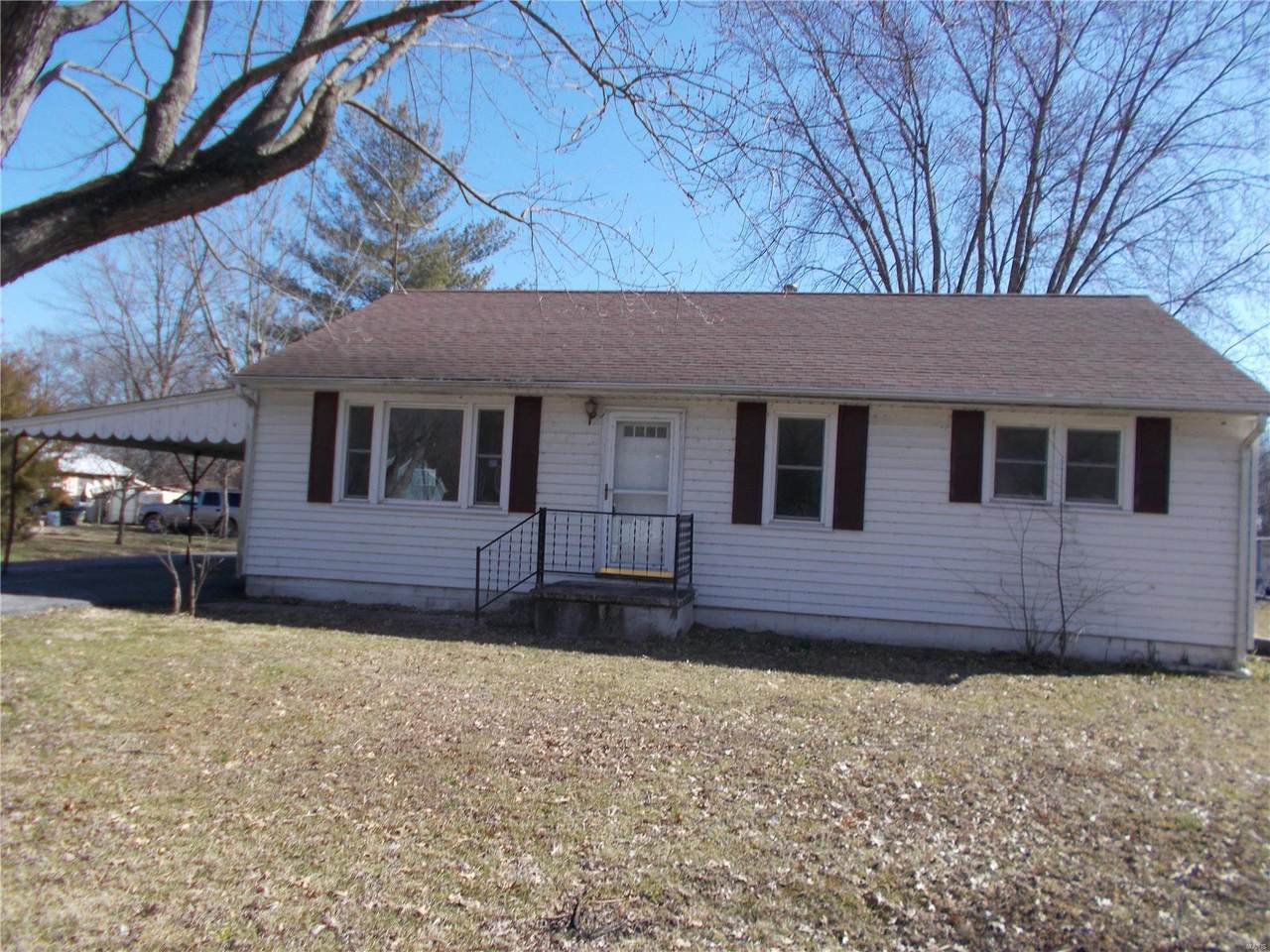 18 Sandridge - Photo 1