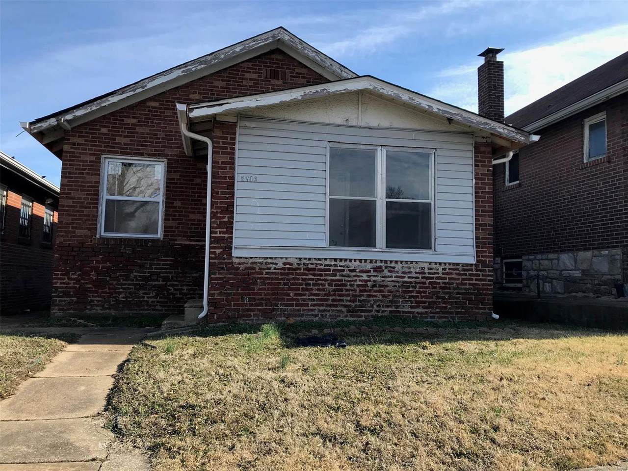 5746 Goodfellow - Photo 1