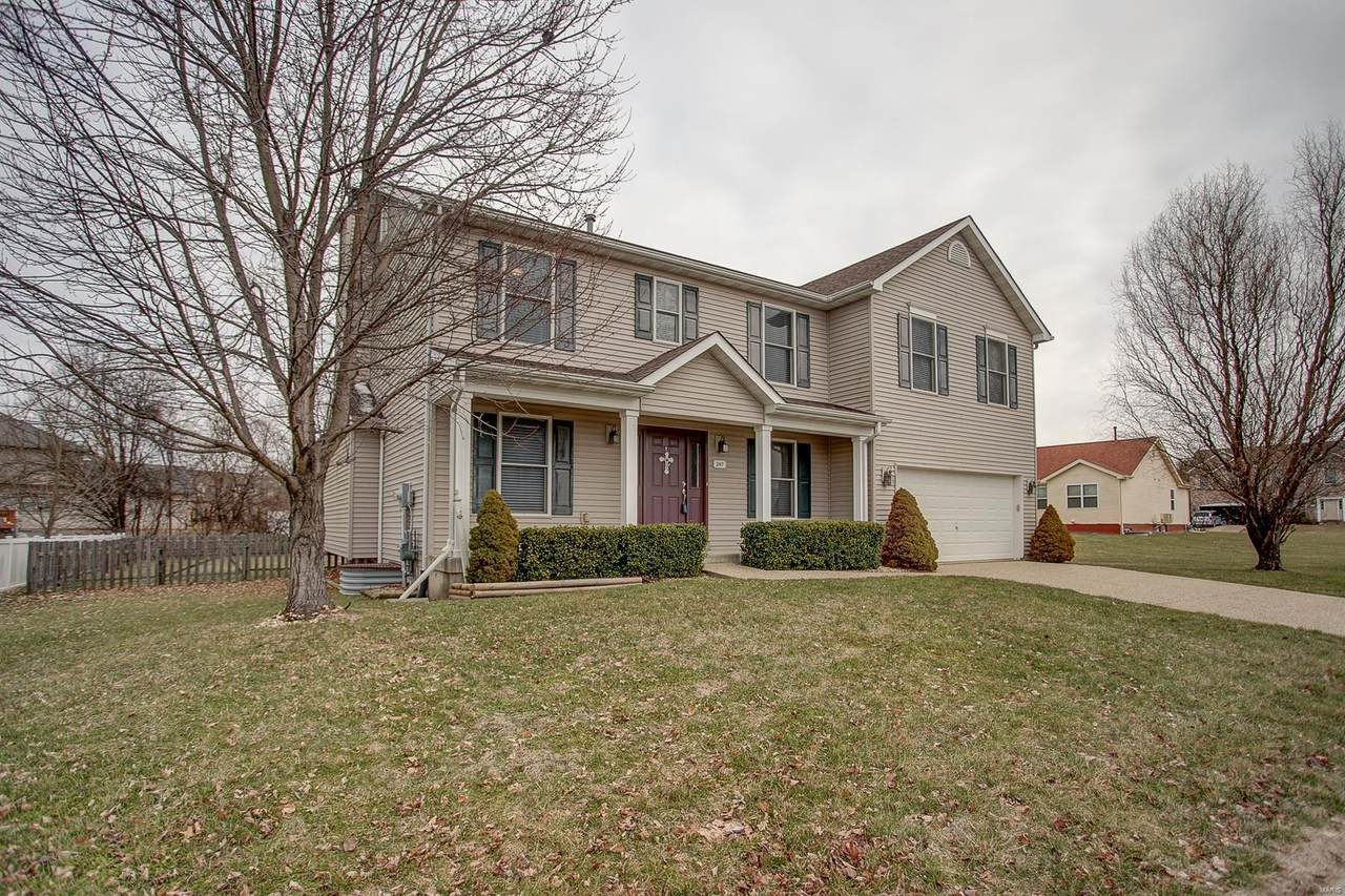 207 Edbrooke Drive - Photo 1