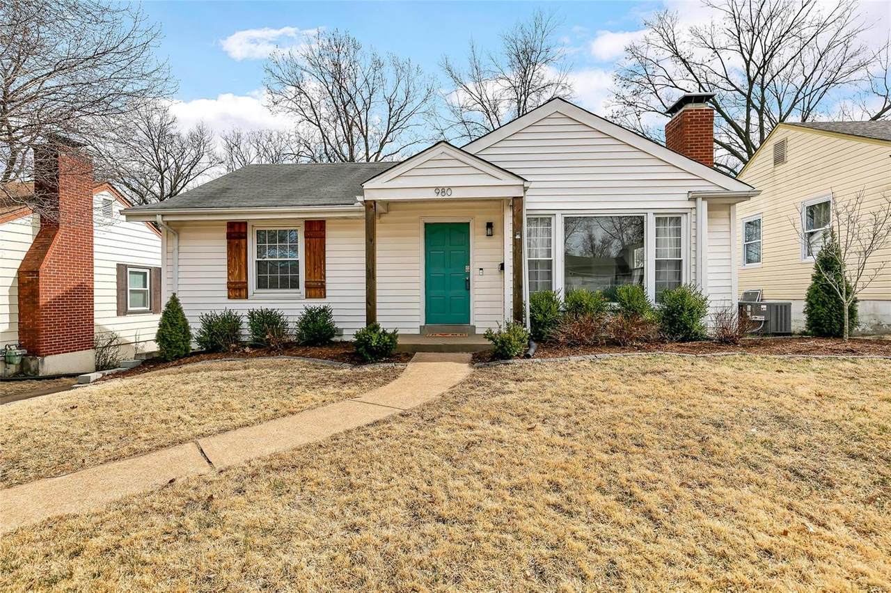 980 Woodbine Drive - Photo 1