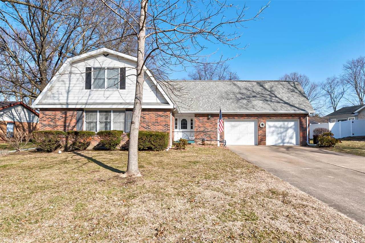 122 Pierce Boulevard - Photo 1